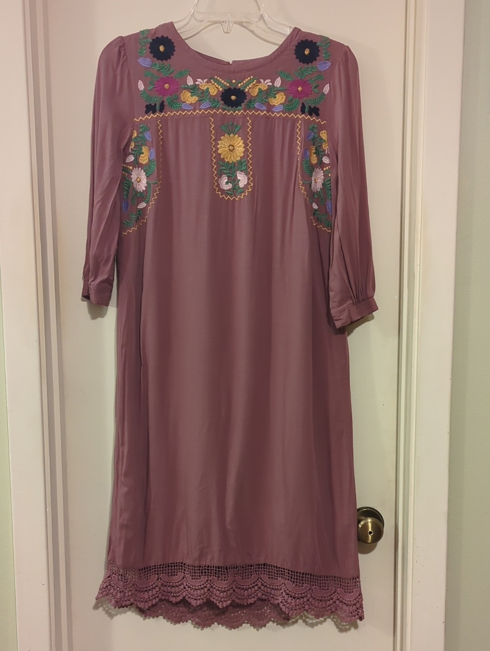 tea n rose Mauve Embroidered Floral Long-Sleeve Midi Dress